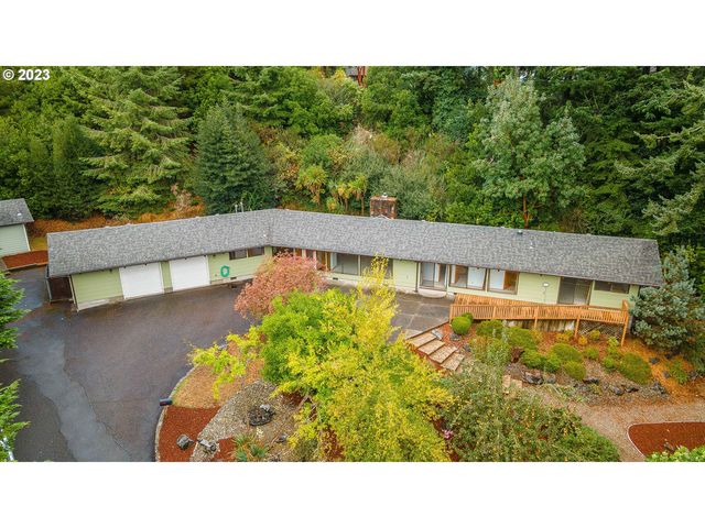 2138 Madrona St, North Bend, OR 97459