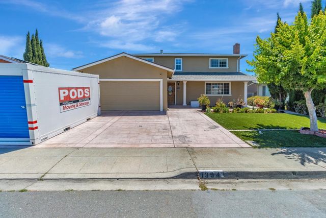 1394 Glacier Dr, Milpitas, CA 95035