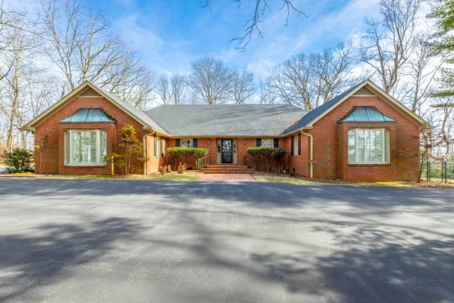 1039 Fort Stephenson Rd, Lookout Mountain, GA 30750