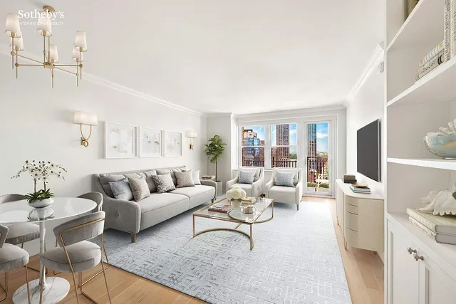 201 W  70th St #25L, New York, NY 10023
