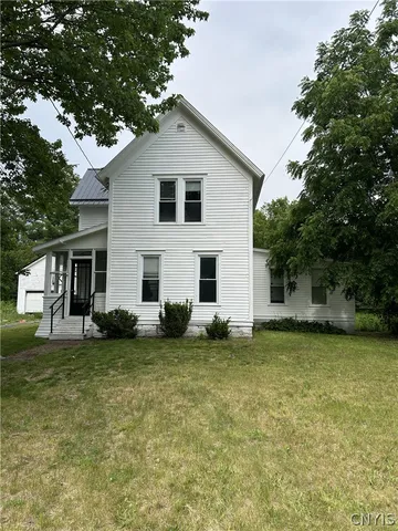 24406 Back St, Felts Mills, NY 13638