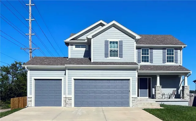 2301 S  Eagle Ct, Independence, MO 64057