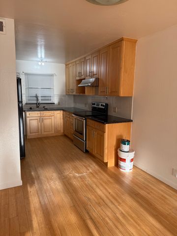 719 17th Ave #2, San Francisco, CA 94121