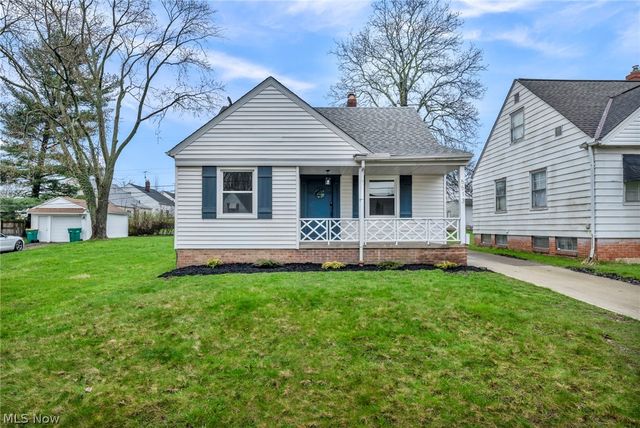 5513 South Blvd, Maple Heights, OH 44137