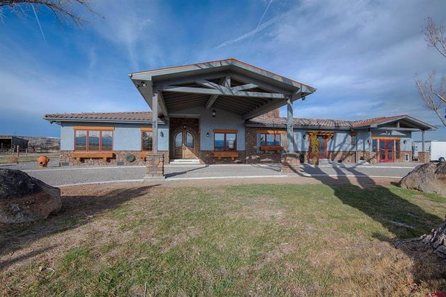 17455 6450th Rd, Montrose, CO 81403