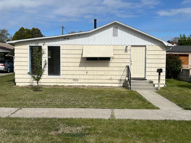 711 19th Ave S, Nampa, ID 83651