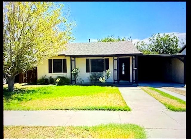 1926 W  Adams St, Pecos, TX 79772