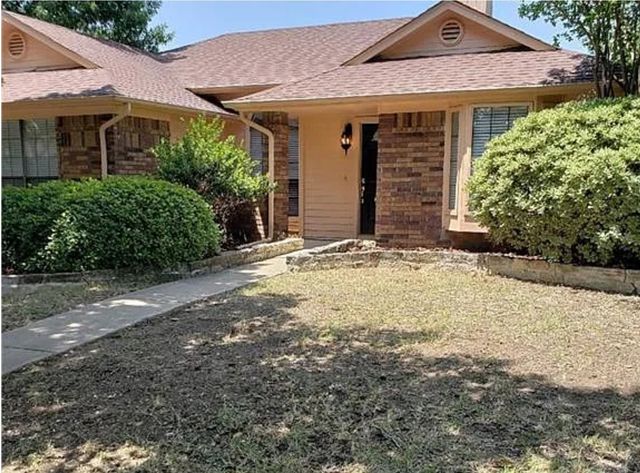 3007 Pacifica St, Carrollton, TX 75007