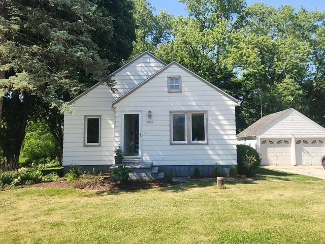 9328 County Road K, Franksville, WI 53126