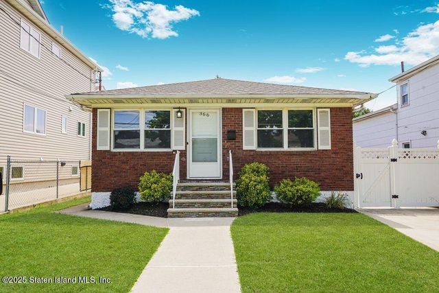 366 Cromwell Ave, Staten Island, NY 10305