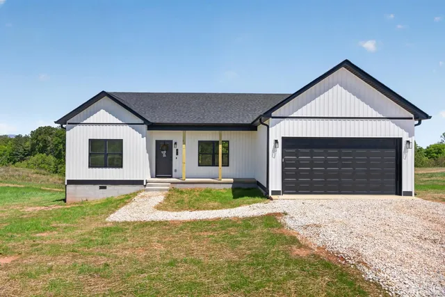 171 Fox Hall Dr, Amherst, VA 24521