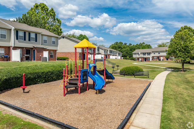 100 Deer Creek Cir #11-1106, Lithonia, GA 30038