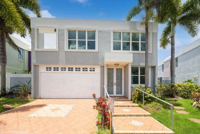 P2400aw Urb Brisas De Monte Casino F2 St, Bayamon, PR 00959