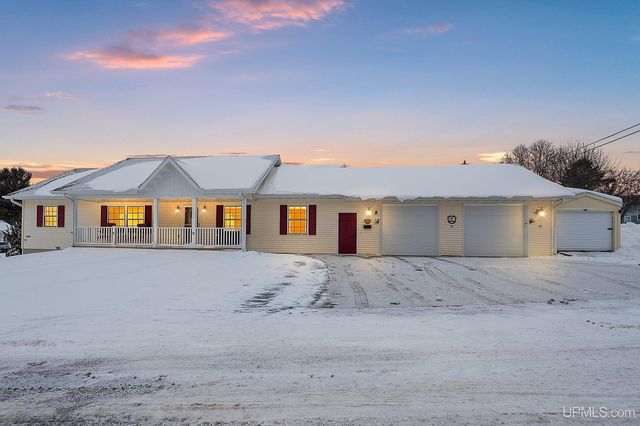 1000 W  Ludington St, Iron Mountain, MI 49801