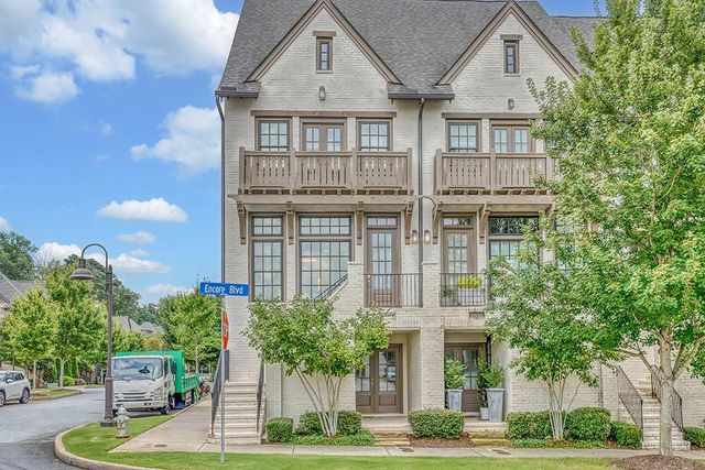 6807 Encore Blvd, Sandy Springs, GA 30328
