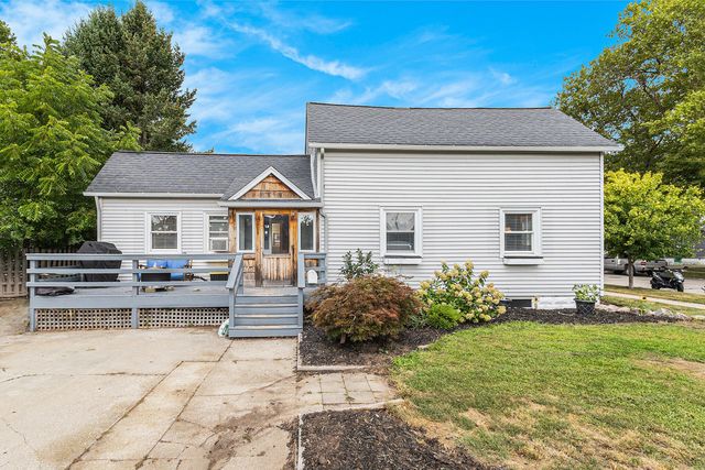 101 S  Ferry St, Grand Haven, MI 49417