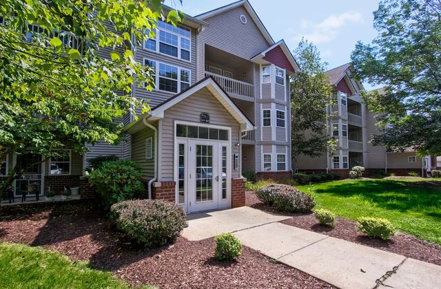 1100 Boardman Canfield Rd #05b5ed88f, Youngstown, OH 44512