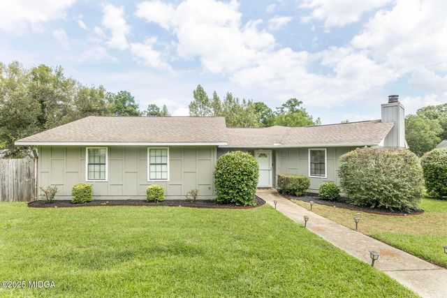 303 Wake Forest Dr, Warner Robins, GA 31093