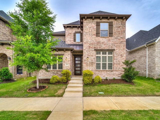 1919 Clinesmith Dr, Farmers Branch, TX 75234