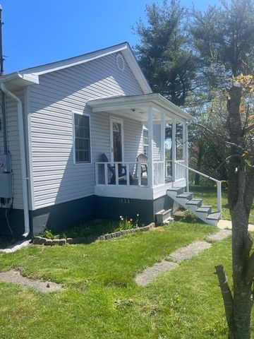 604 Myers Ave #604, Beckley, WV 25801