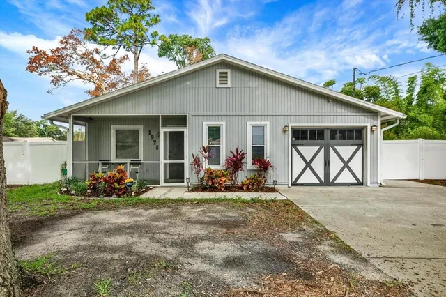 1978 Dix St, Largo, FL 33774