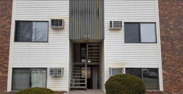 910 Benton Dr #13, Iowa City, IA 52246