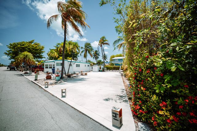 701 Spanish Main Dr #14, Cudjoe Key, FL 33042