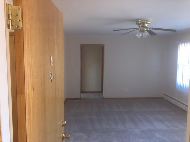 10516 Lyman Ave #2W, Chicago Ridge, IL 60415