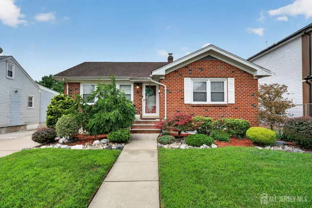45 Hagaman St, Port Reading, NJ 07064
