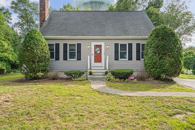 271 Roosevelt Rd, Weymouth, MA 02188