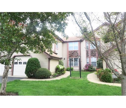 2 Hempstead Dr #B, Monroe Township, NJ 08831
