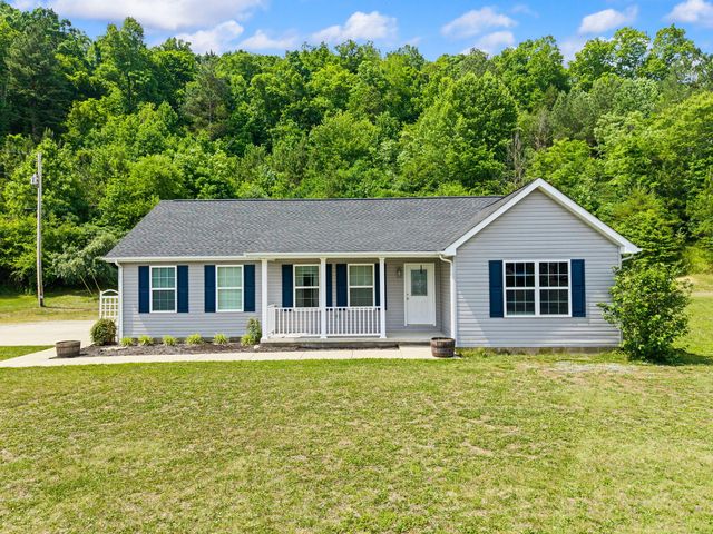 425 W  Fox Trail Rd, Manchester, KY 40962