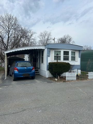 1237 Central St   #30, Leominster, MA 01453