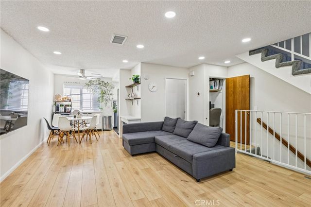 26127 Frampton Ave #E, Harbor City, CA 90710