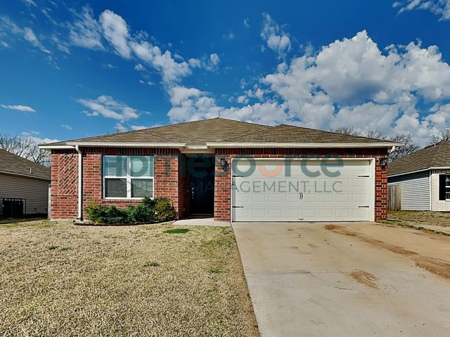 14236 N  73rd East Ave, Collinsville, OK 74021
