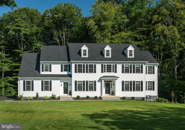 255 Glen Mills Rd, Glen Mills, PA 19342
