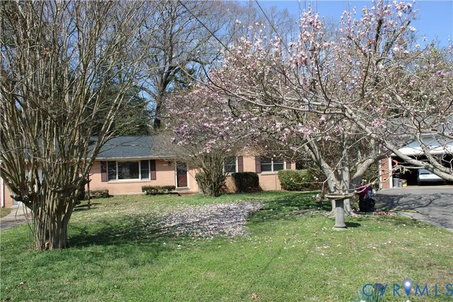 1400 Covington Rd, Colonial Heights, VA 23834