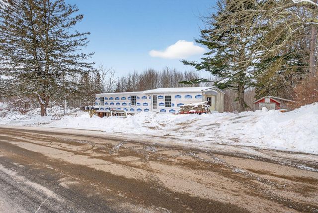 1344 Old Route One, Waldoboro, ME 04572