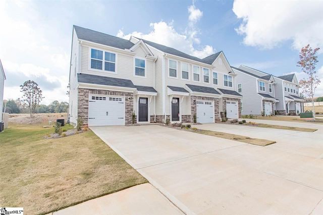 217 Clearwood Dr, Simpsonville, SC 29681