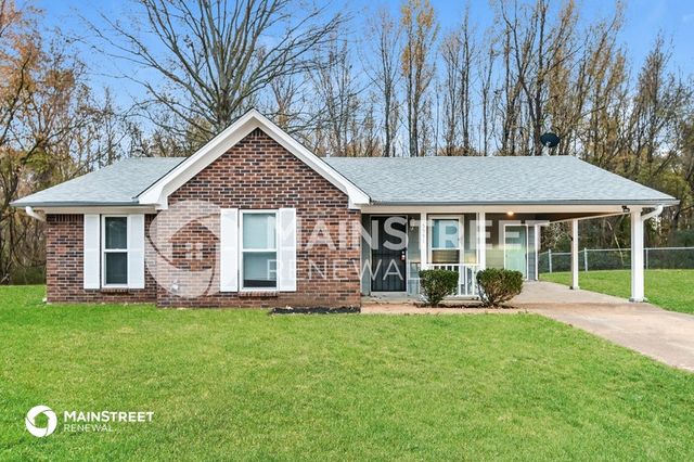 5551 Chapel Hill Dr, Horn Lake, MS 38637