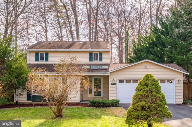 1507 Sadlers Wells Dr, Herndon, VA 20170