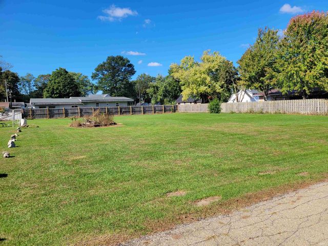 Rosedale Ave, Elkhart, IN 46517