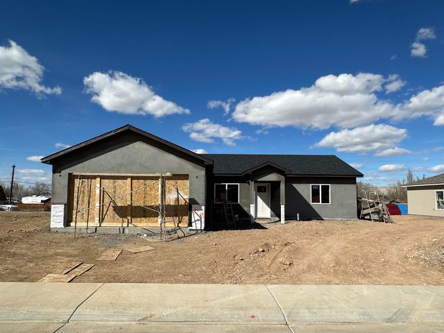 2930 Crab Apple Dr, Grand Junction, CO 81505