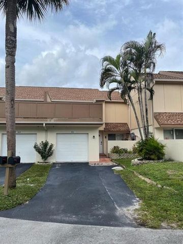 851 NW 80th Way #4, Fort Lauderdale, FL 33324
