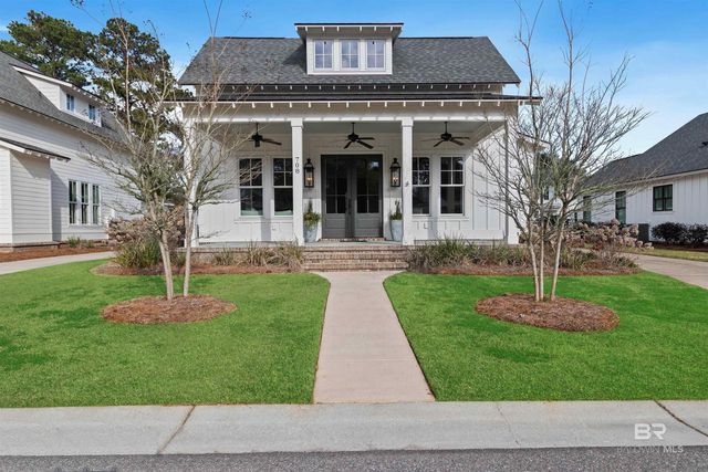 708 Boundary Dr, Fairhope, AL 36532