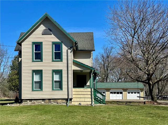 1657 Tory Meadow Dr, Elmira, NY 14904