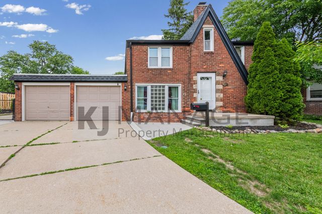 6953 Mayburn St, Dearborn Heights, MI 48127