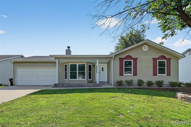 797 Estes Park Dr, Saint Peters, MO 63376