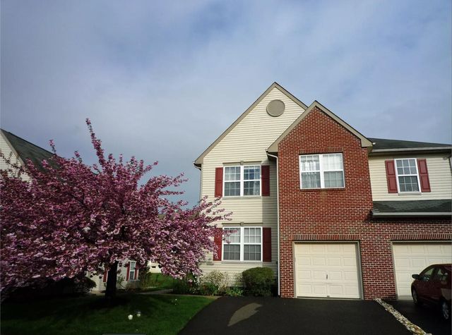 111 Royer Dr #2201, Trappe, PA 19426