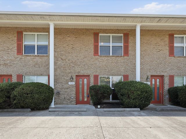 2430 Hallerins Ct, Maryville, TN 37801
